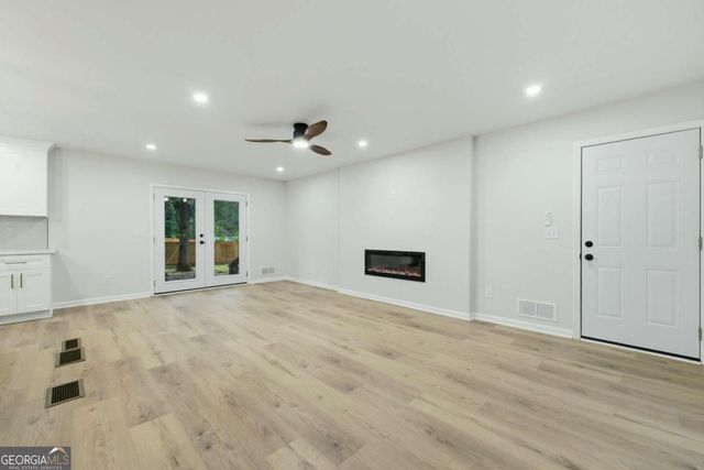 648 Bralorne Drive, Stone Mountain, GA 30087