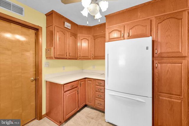 1440 WANDA LN, Harrisburg, PA 17109