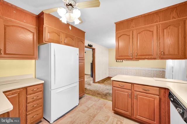 1440 WANDA LN, Harrisburg, PA 17109