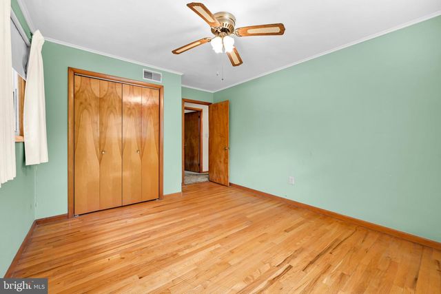 1440 WANDA LN, Harrisburg, PA 17109