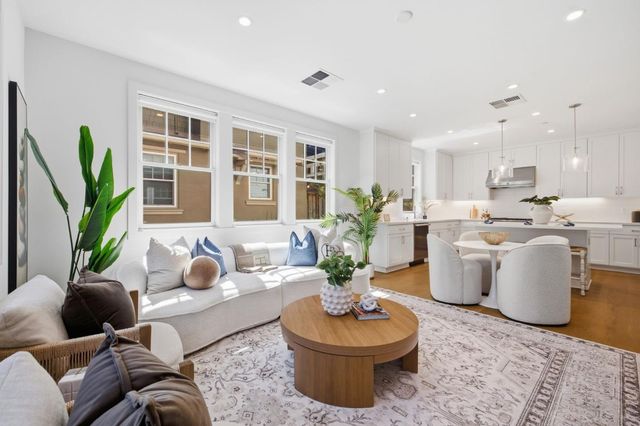18859 Montalvo Oaks Circle, Monte Sereno, CA 95030