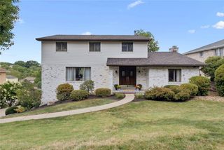 670 Vincent Dr, North Huntingdon, PA 15642