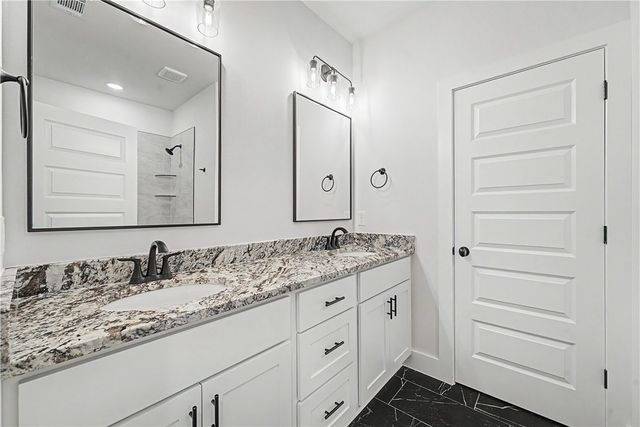 1320 Josephine Drive, Centerton, AR 72719