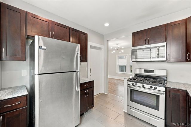 82 Dakota Street 1, Buffalo, NY 14216