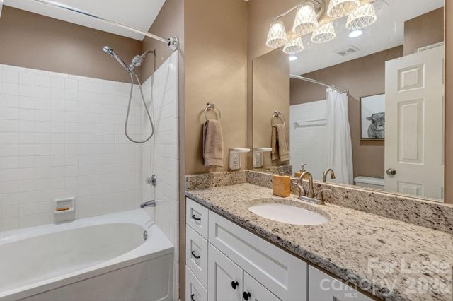 18695 Vineyard Point Lane, Cornelius, NC 28031