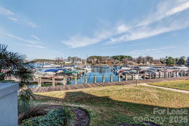 18695 Vineyard Point Lane, Cornelius, NC 28031