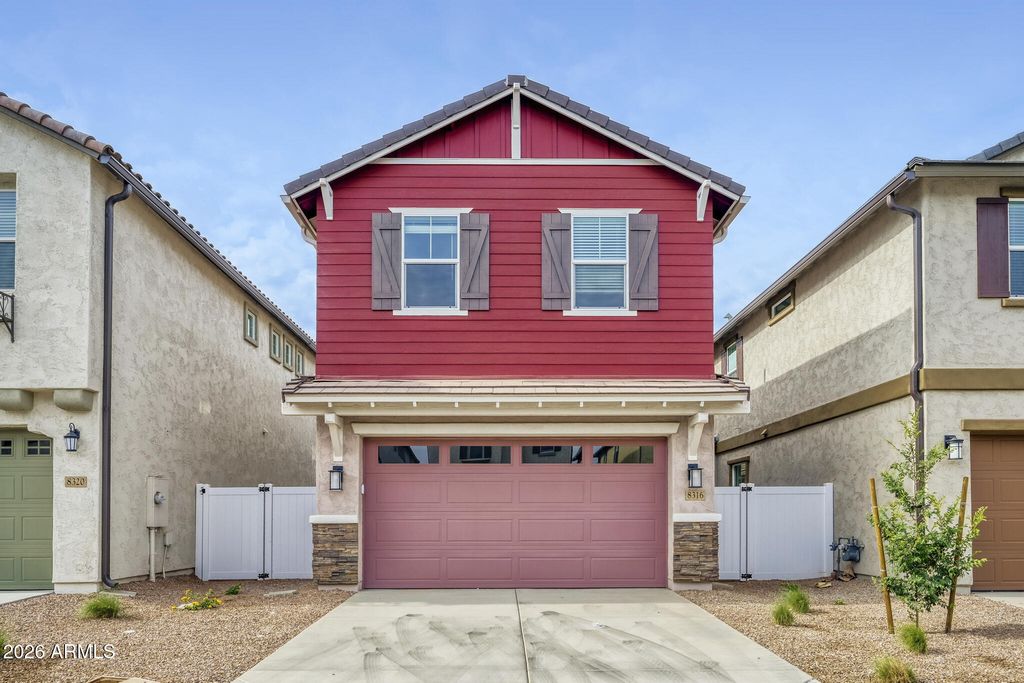 8306 E PETERSON Avenue, Mesa, AZ 85212