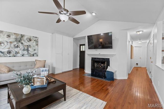 9722 Mueck Terrace, Webster Groves, MO 63119