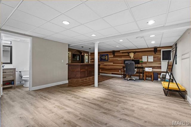 9722 Mueck Terrace, Webster Groves, MO 63119