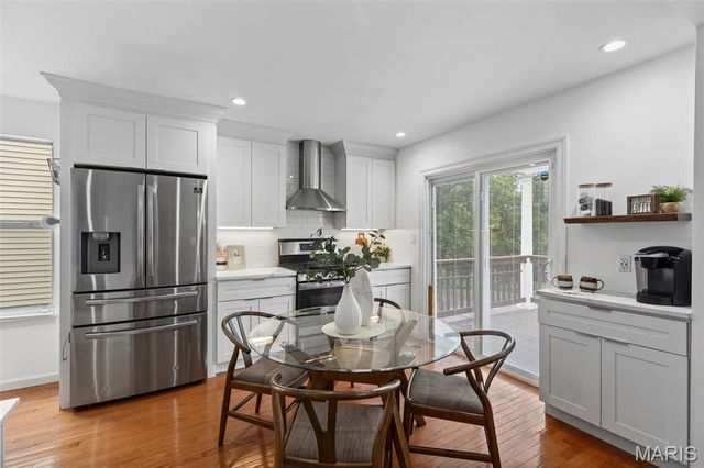 9722 Mueck Terrace, Webster Groves, MO 63119