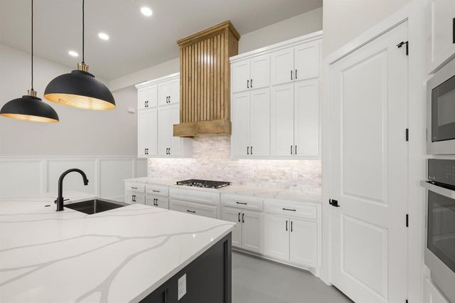 15600 Rockwell Park Lane, Edmond, OK 73013