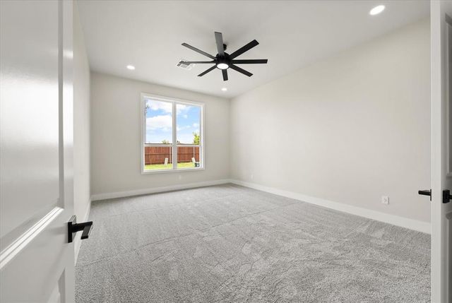 15600 Rockwell Park Lane, Edmond, OK 73013