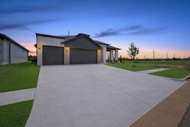 15600 Rockwell Park Lane, Edmond, OK 73013