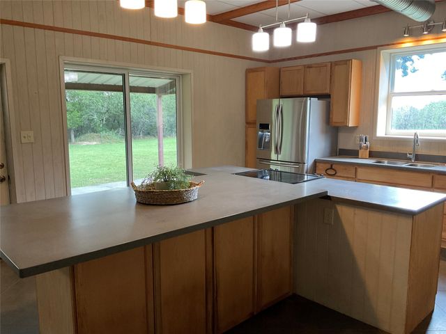 392 County Road 1410, Morgan, TX 76671