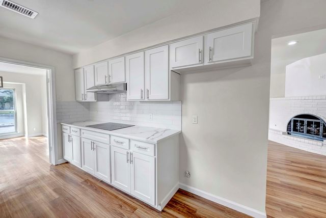 2808 Andover, Midland, TX 79705