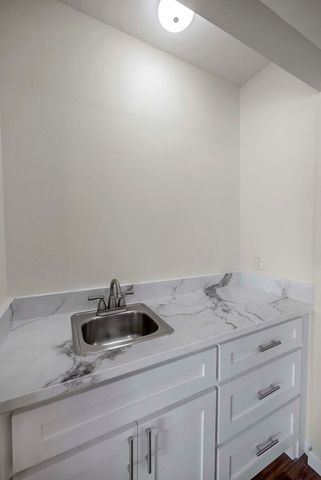 2808 Andover, Midland, TX 79705