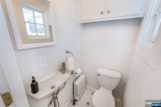 25 Melrose Place, Montclair, NJ 07042