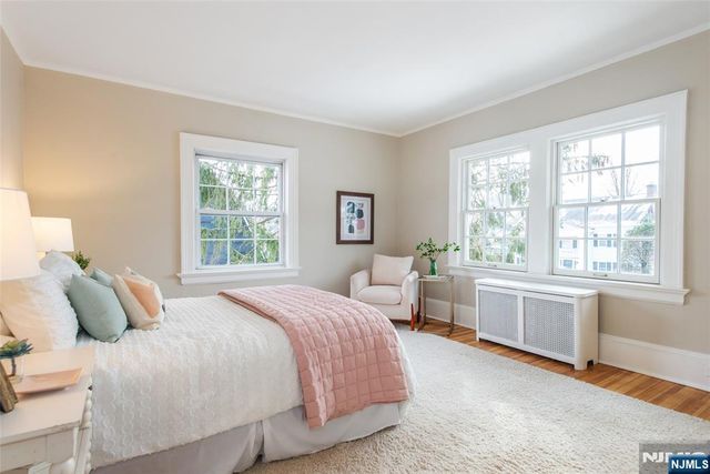 25 Melrose Place, Montclair, NJ 07042