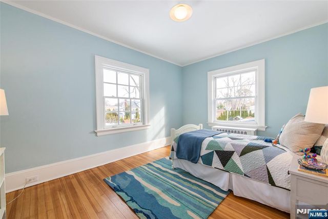 25 Melrose Place, Montclair, NJ 07042