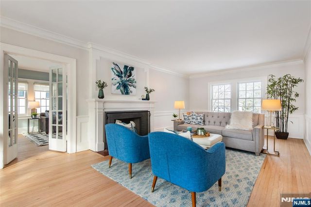 25 Melrose Place, Montclair, NJ 07042