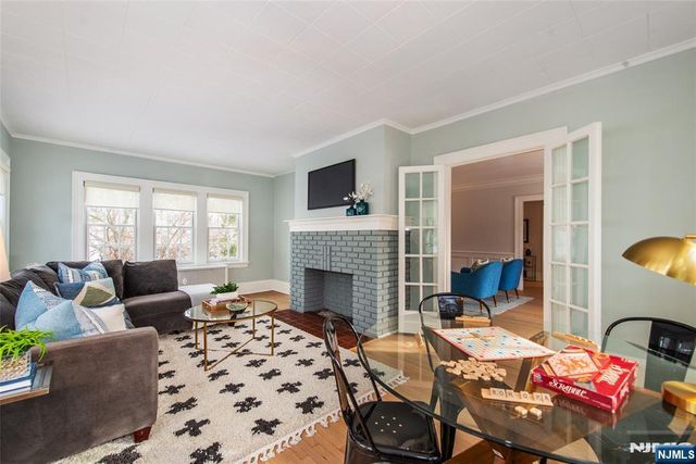 25 Melrose Place, Montclair, NJ 07042