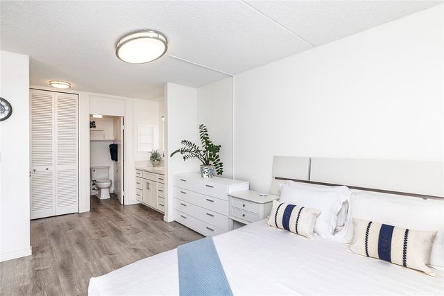 469 Ena Road 2905, Honolulu, HI 96815