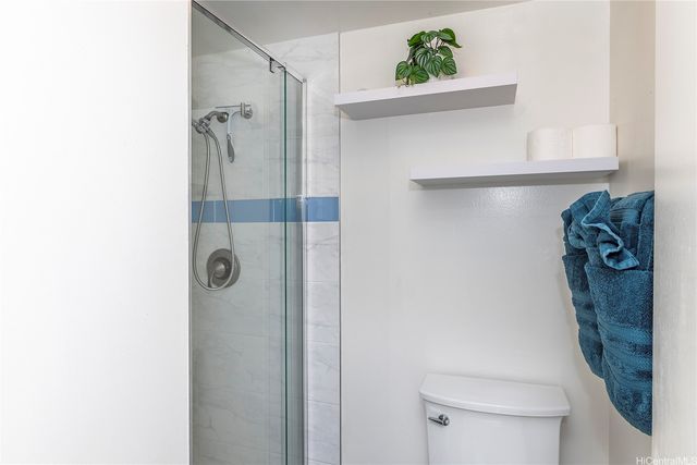 469 Ena Road 2905, Honolulu, HI 96815