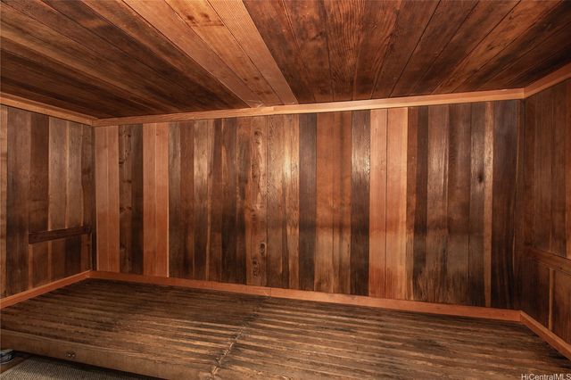 469 Ena Road 2905, Honolulu, HI 96815