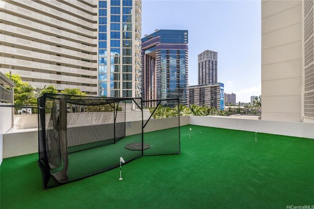 469 Ena Road 2905, Honolulu, HI 96815