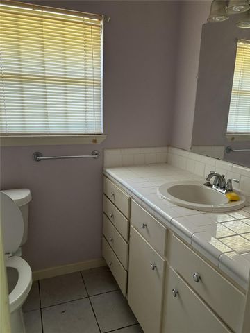 6159 Lyndhurst Drive, Houston, TX 77033
