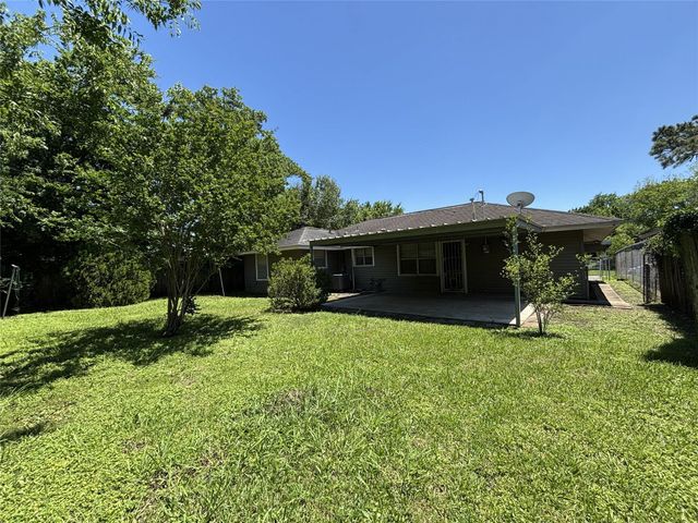 6159 Lyndhurst Drive, Houston, TX 77033