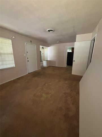 6159 Lyndhurst Drive, Houston, TX 77033