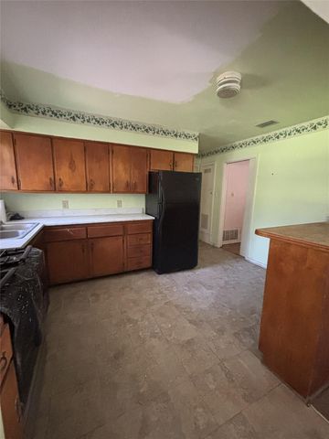 6159 Lyndhurst Drive, Houston, TX 77033