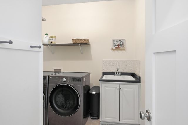 10512 Florida Avenue N, Brooklyn Park, MN 55445