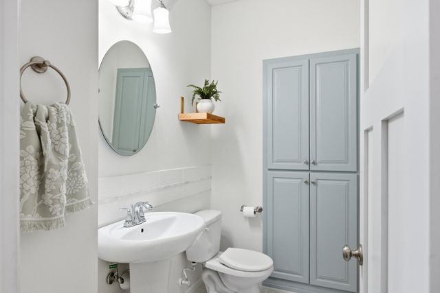 10512 Florida Avenue N, Brooklyn Park, MN 55445