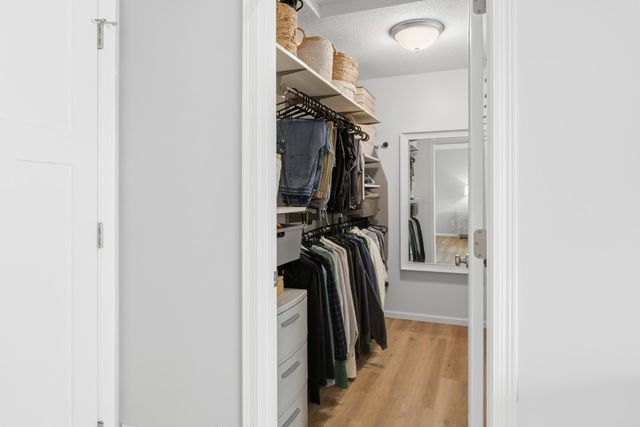 10512 Florida Avenue N, Brooklyn Park, MN 55445