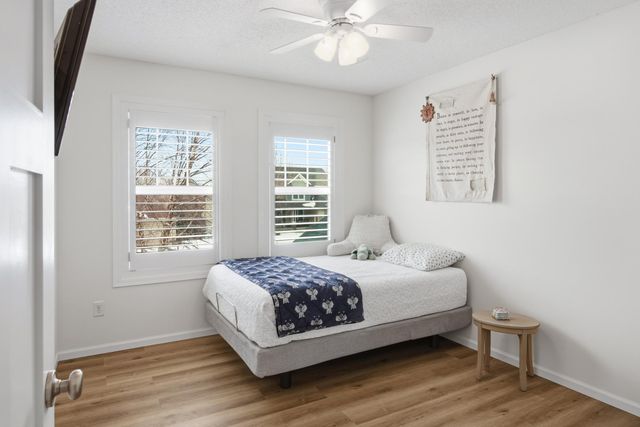 10512 Florida Avenue N, Brooklyn Park, MN 55445