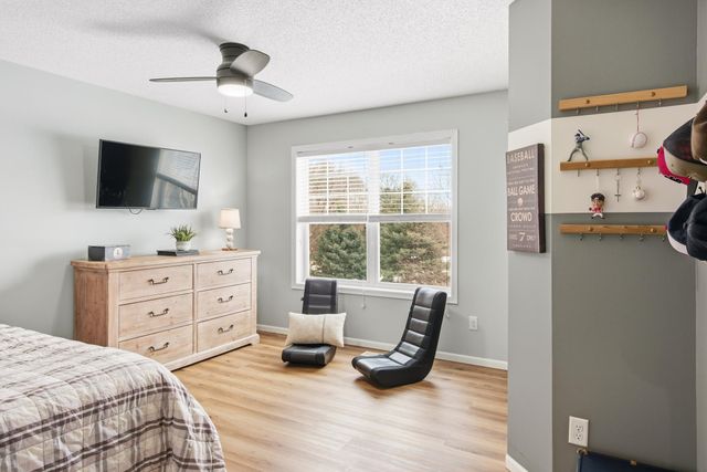 10512 Florida Avenue N, Brooklyn Park, MN 55445