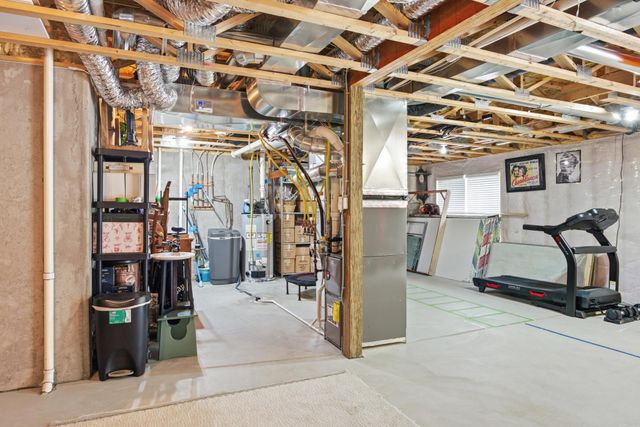 10512 Florida Avenue N, Brooklyn Park, MN 55445