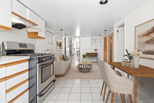 1822 Delancey Place, Bronx, NY 10462