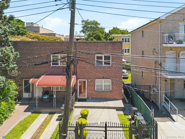 1822 Delancey Place, Bronx, NY 10462