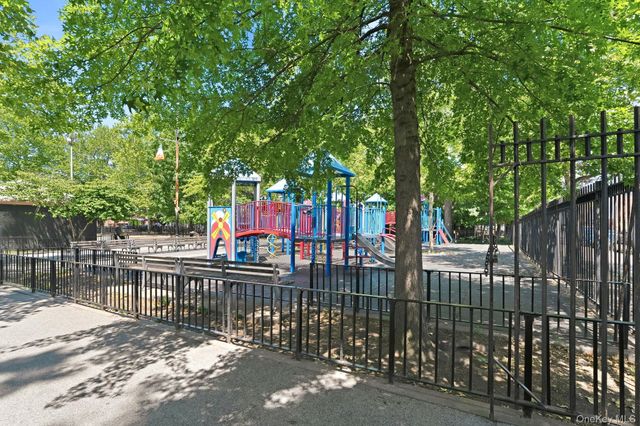 1822 Delancey Place, Bronx, NY 10462