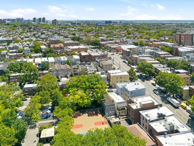 1822 Delancey Place, Bronx, NY 10462