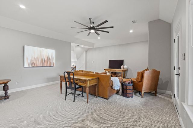 1090 Stone Trail Lane, Cross Roads, TX 76227