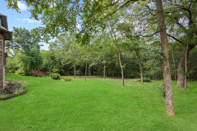 1090 Stone Trail Lane, Cross Roads, TX 76227