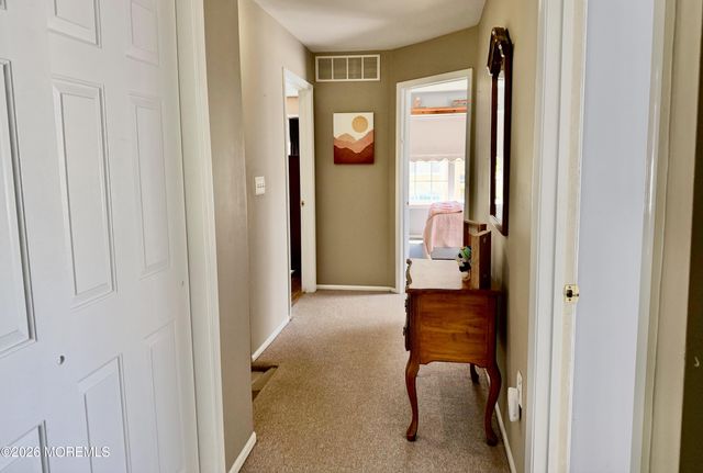 48 Messenger Court, Toms River, NJ 08753
