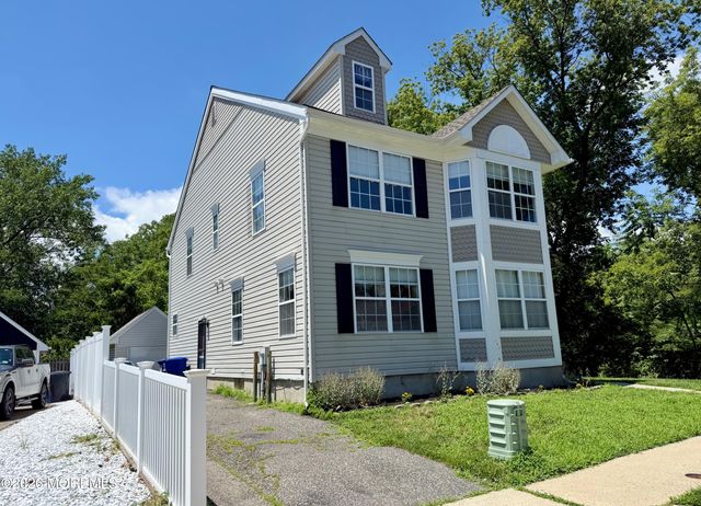 48 Messenger Court, Toms River, NJ 08753