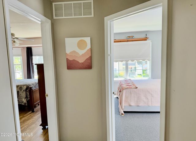 48 Messenger Court, Toms River, NJ 08753