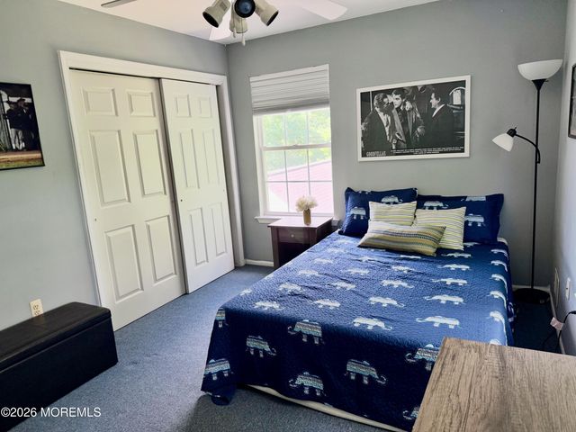 48 Messenger Court, Toms River, NJ 08753