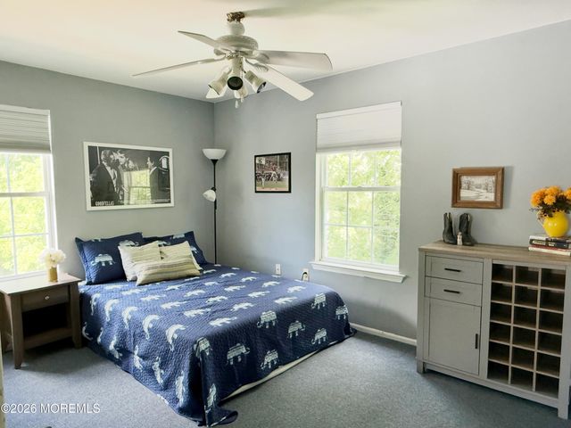48 Messenger Court, Toms River, NJ 08753